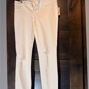 LILA RYAN Cream Distressed Skinny Jeans